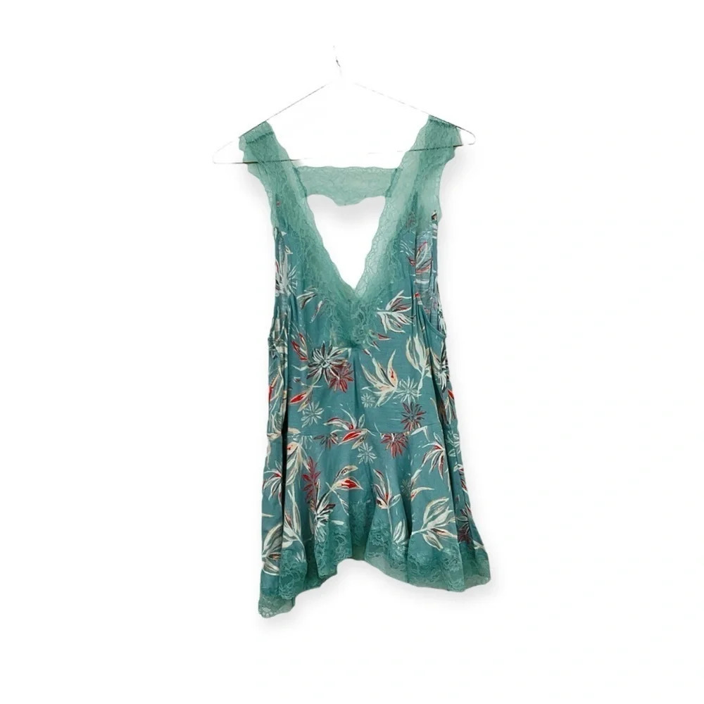 Free People Intimately Bellflower Top Seaglass Combo Size XS - Picture 3 of 7